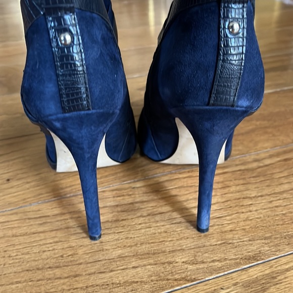 Guess Parley Suede Navy Blue Boot - Size 9.5 - Picture 4 of 6